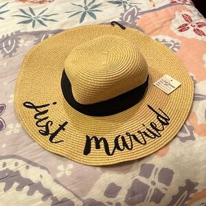 Just Married Beach Hat, one size